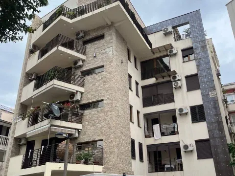 Sale, two bedroom apartment, 83m², Budva, Crna Gora - image 6