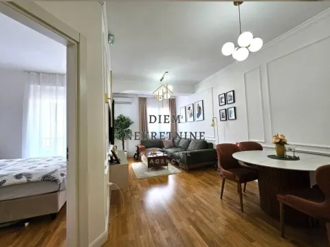 Prodaja, jednosoban stan, 46m², Centar, Bar - image 11