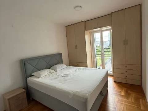 Izdavanje, dvosoban stan, 56m², City Kvart, Podgorica - image 8