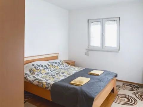 Rent, one bedroom apartment, 47m², Centar, Bar - image 5