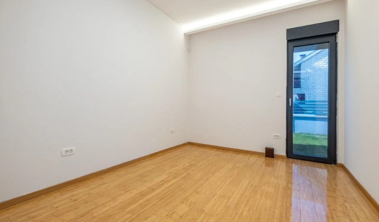Rent, house, 160m², Dalmatinska ulica, Podgorica