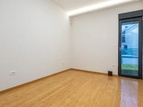 Rent, house, 160m², Dalmatinska ulica, Podgorica - image 2