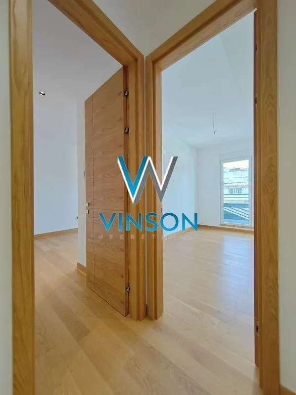Prodaja, četvorosoban stan, 240m², Adamovićevo Naselje, Novi Sad Sve Podlokacije