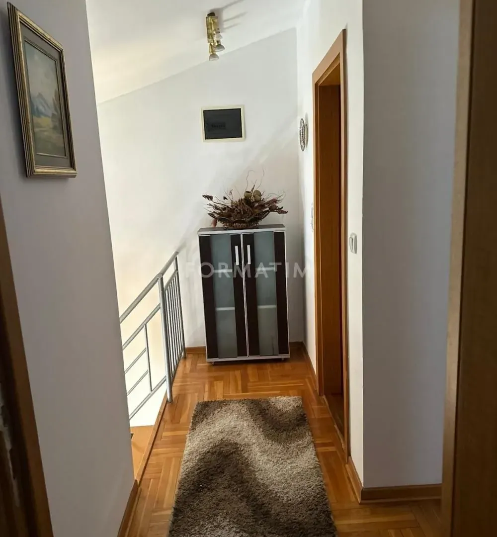 Izdavanje, trosoban stan, 80m², Trošarina, Voždovac Sve Podlokacije