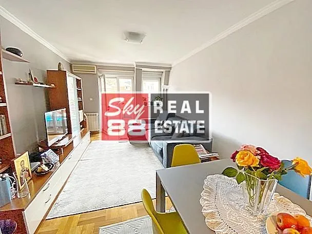 Sale, four bedroom apartment, 86m², Voždovac Sve Podlokacije, Beograd