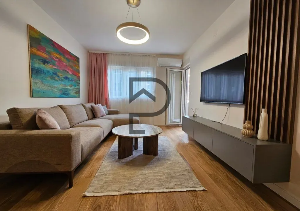 Izdavanje, stan, 50m², Central Point, Podgorica