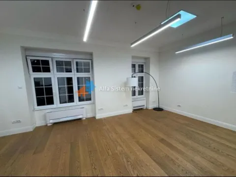 Izdavanje, poslovni prostor, 140m², Stari Grad, Beograd