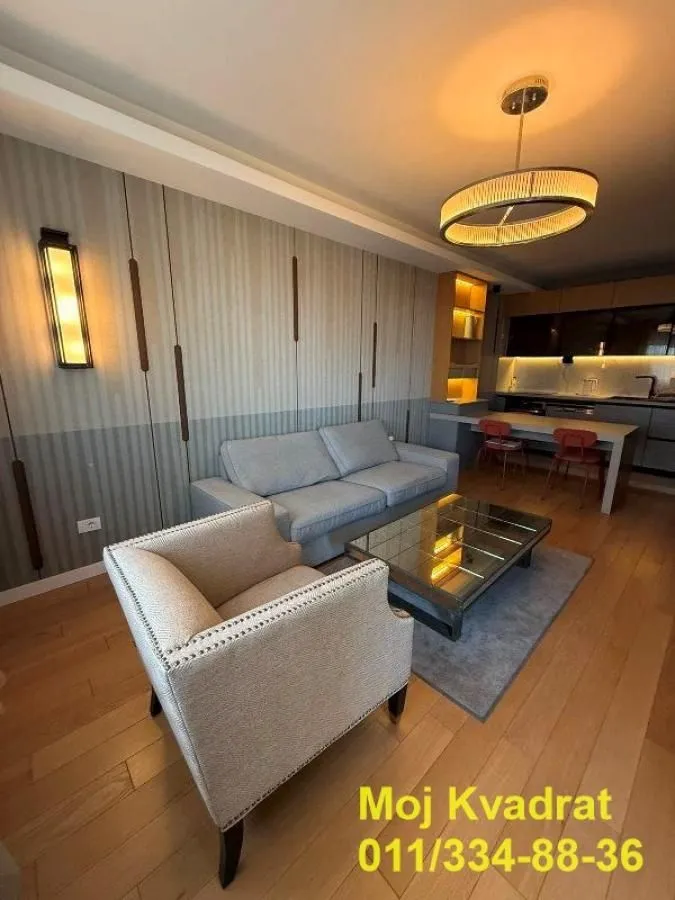 Izdavanje, dvosoban stan, 55m², Šumice, Beograd