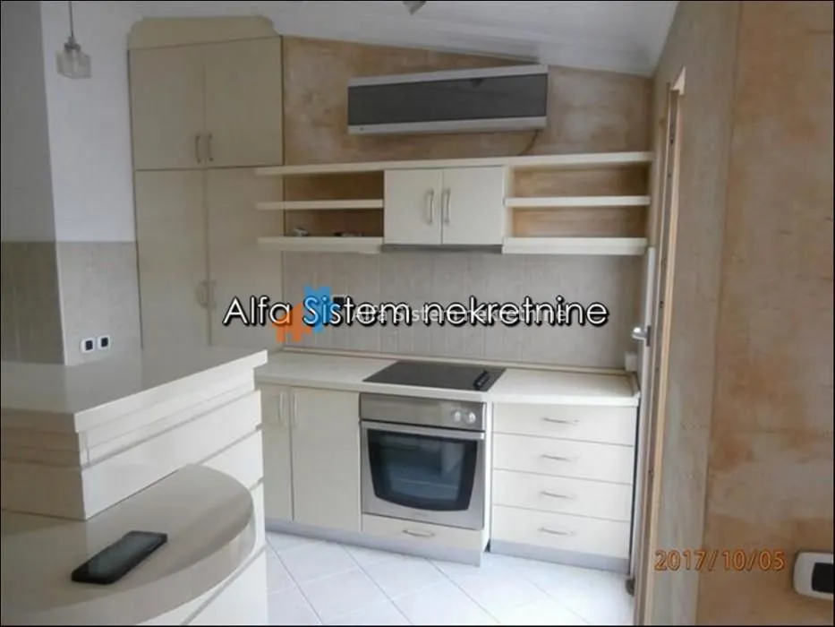 Rent, four bedroom apartment, 120m², Vračar Centar, Vračar Sve Podlokacije