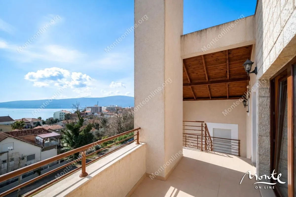 Prodaja, kuća, 250m², Bijela, Herceg Novi