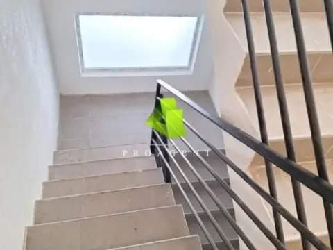 Sale, three bedroom apartment, 111m², Pantelej, Niš - image 3