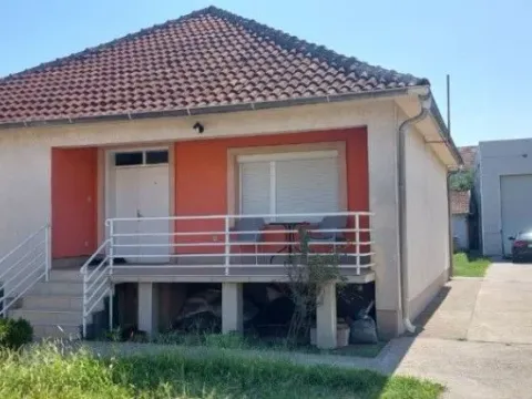 Izdavanje, kuća, 144m², Vranići, Podgorica - image 10