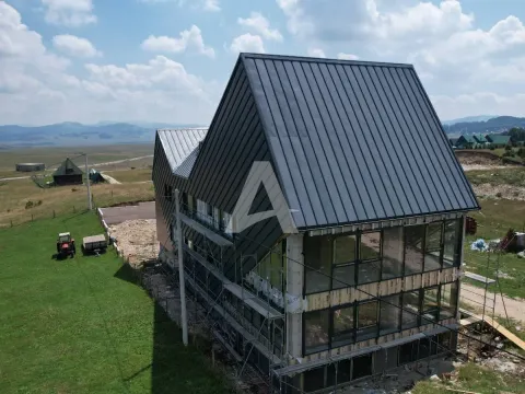 Prodaja, jednosoban stan, 32m², Žabljak, Crna Gora - image 3