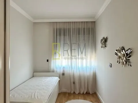 Izdavanje, dvosoban stan, 60m², Zabjelo, Podgorica - image 22
