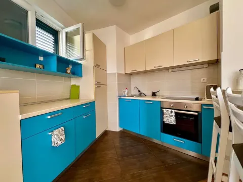 Sale, two bedroom apartment, 59m², Bečići, Budva - image 4