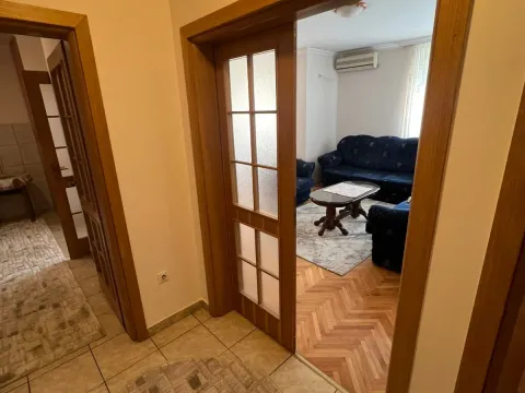 Rent, one bedroom apartment, 56m², Stari Aerodrom, Podgorica - image 8