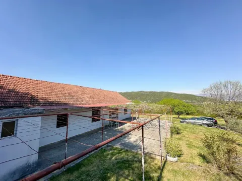 Sale, house, 168m², Beri, Podgorica - image 2