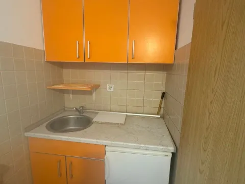 Prodaja, trosoban stan, 83m², Petrovac, Budva - image 8