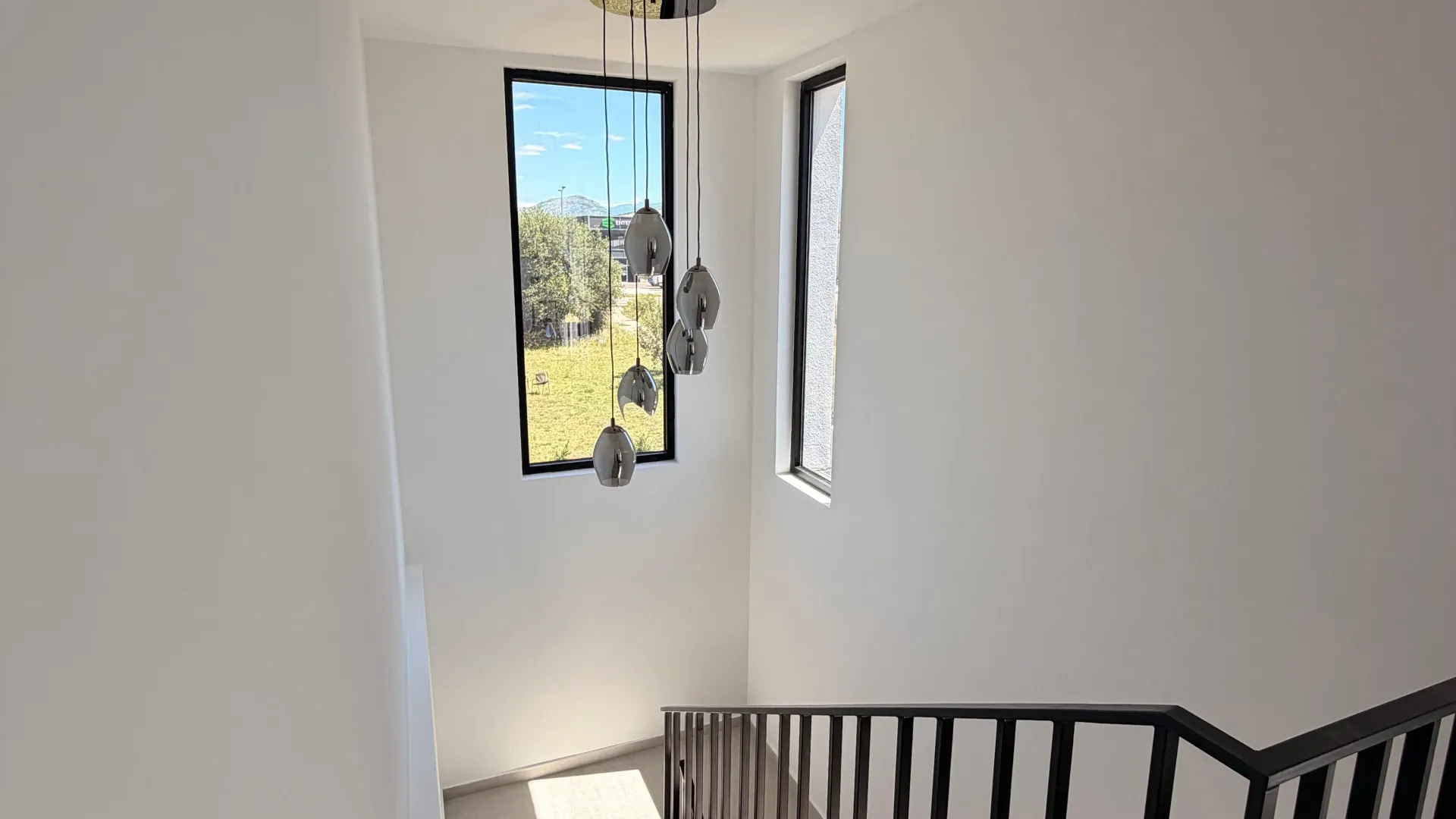 Rent, house, 225m², Gornja Gorica, Podgorica