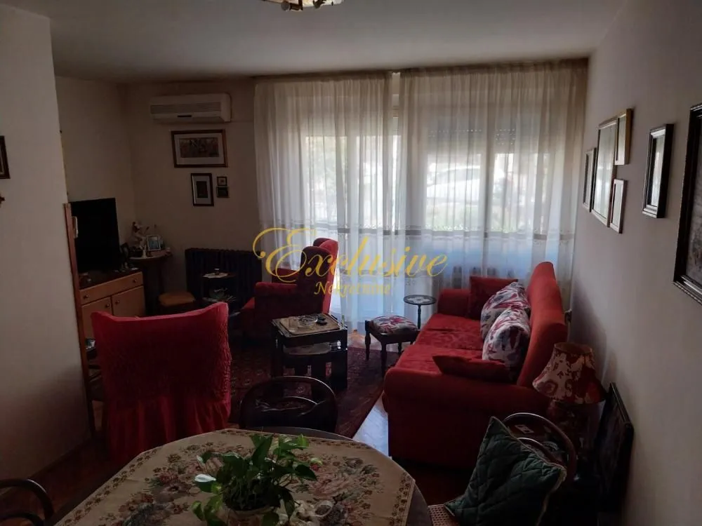 Prodaja, kuća, 116m², Kanarevo Brdo, Beograd