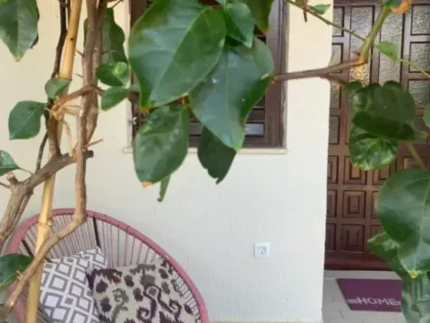 Rent, studio apartment, 42m², Dubovica, Budva - image 2