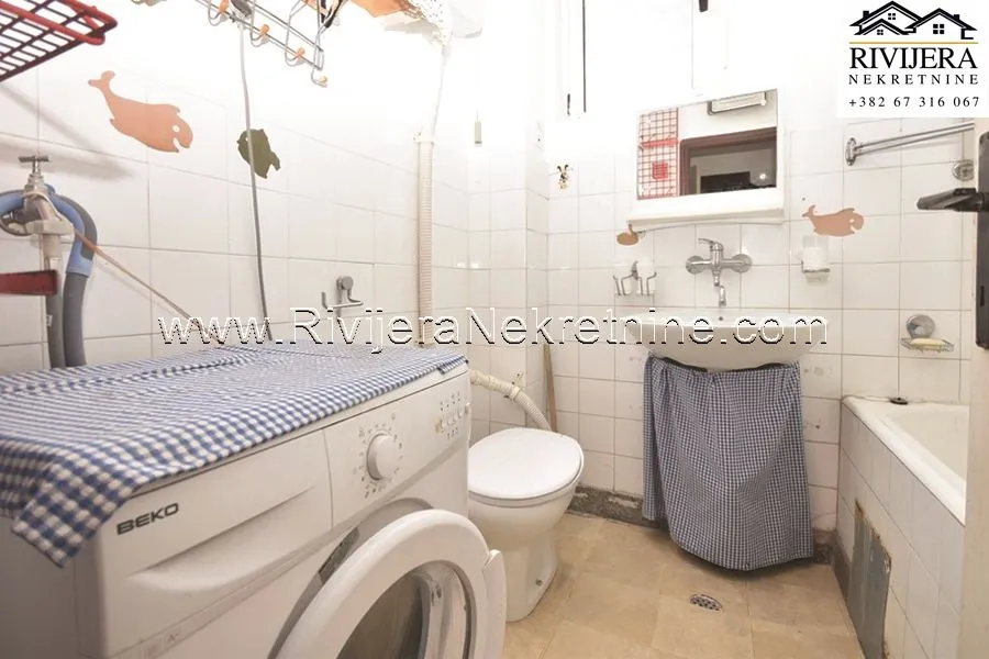 Prodaja, dvosoban stan, 73m², Centar, Herceg Novi