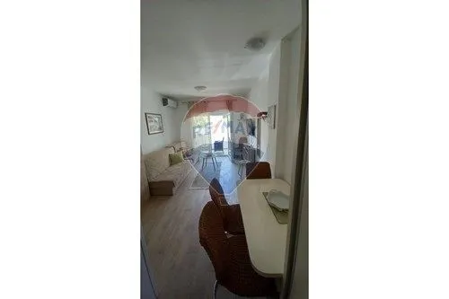 Izdavanje, garsonjera, 30m², Budva, Crna Gora