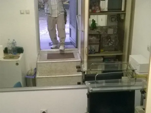 Rent, three bedroom apartment, 30m², Stari Grad, Beograd - image 13