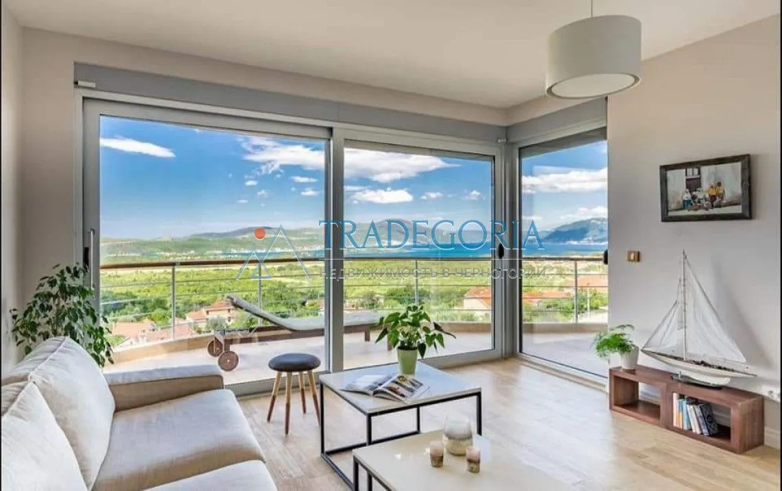 Prodaja, dvosoban stan, 100m², Tivat, Crna Gora