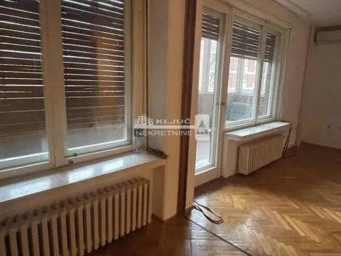 Prodaja, trosoban stan, 77m², Kalenić Pijaca, Vračar Sve Podlokacije - image 15