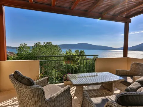 Prodaja, kuća, 240m², Tivat, Crna Gora - image 16
