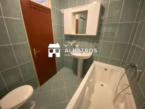 Izdavanje, jednosoban stan, 77m², Centar, Bar - image 6