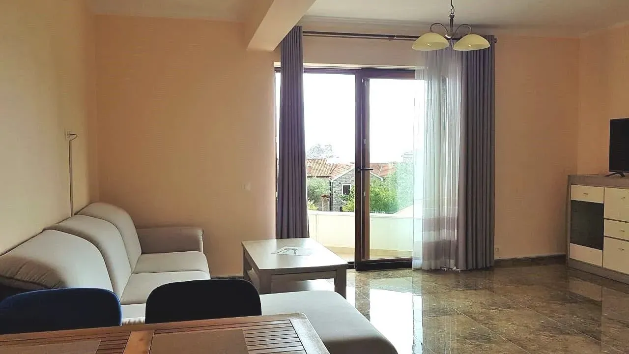 Sale, two bedroom apartment, 70m², Petrovac, Budva