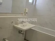 Izdavanje, četvorosoban stan, 157m², Savski Venac, Beograd - image 3