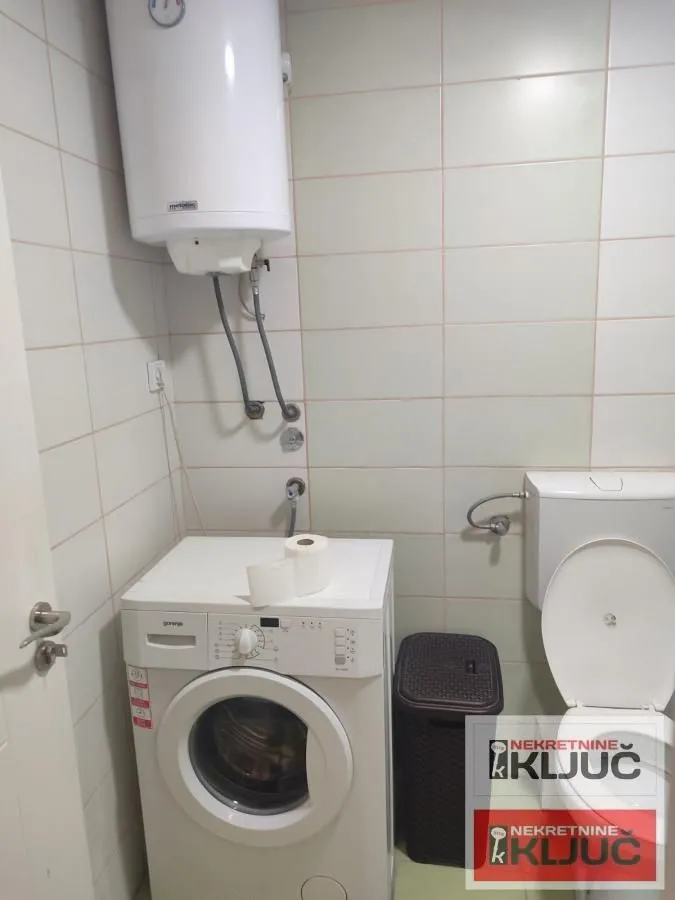 Prodaja, jednosoban stan, 37m², Grbavica, Novi Sad Sve Podlokacije