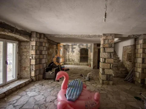 Sale, house, 440m², Budva, Crna Gora - image 12