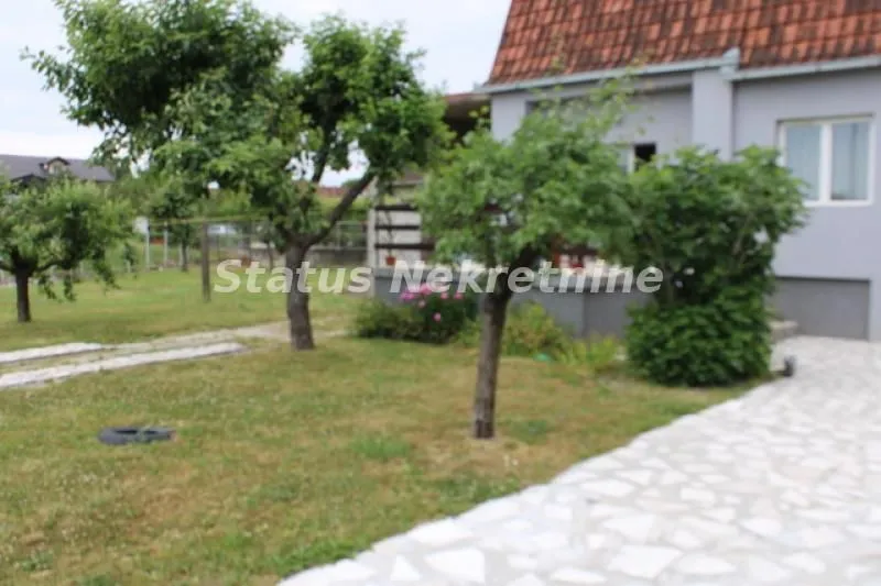 Prodaja, kuća, 242m², Novo naselje, Novi Sad