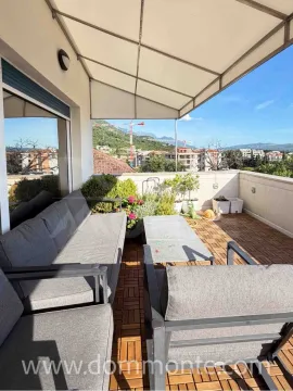 Rent, two bedroom apartment, 100m², Gornja Lastva, Tivat - image 9