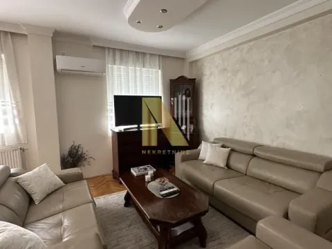 Prodaja, trosoban stan, 79m², Adamovićevo Naselje, Novi Sad Sve Podlokacije - image 2