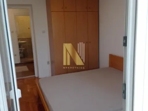 Izdavanje, trosoban stan, 82m², Centar, Novi Sad - image 8