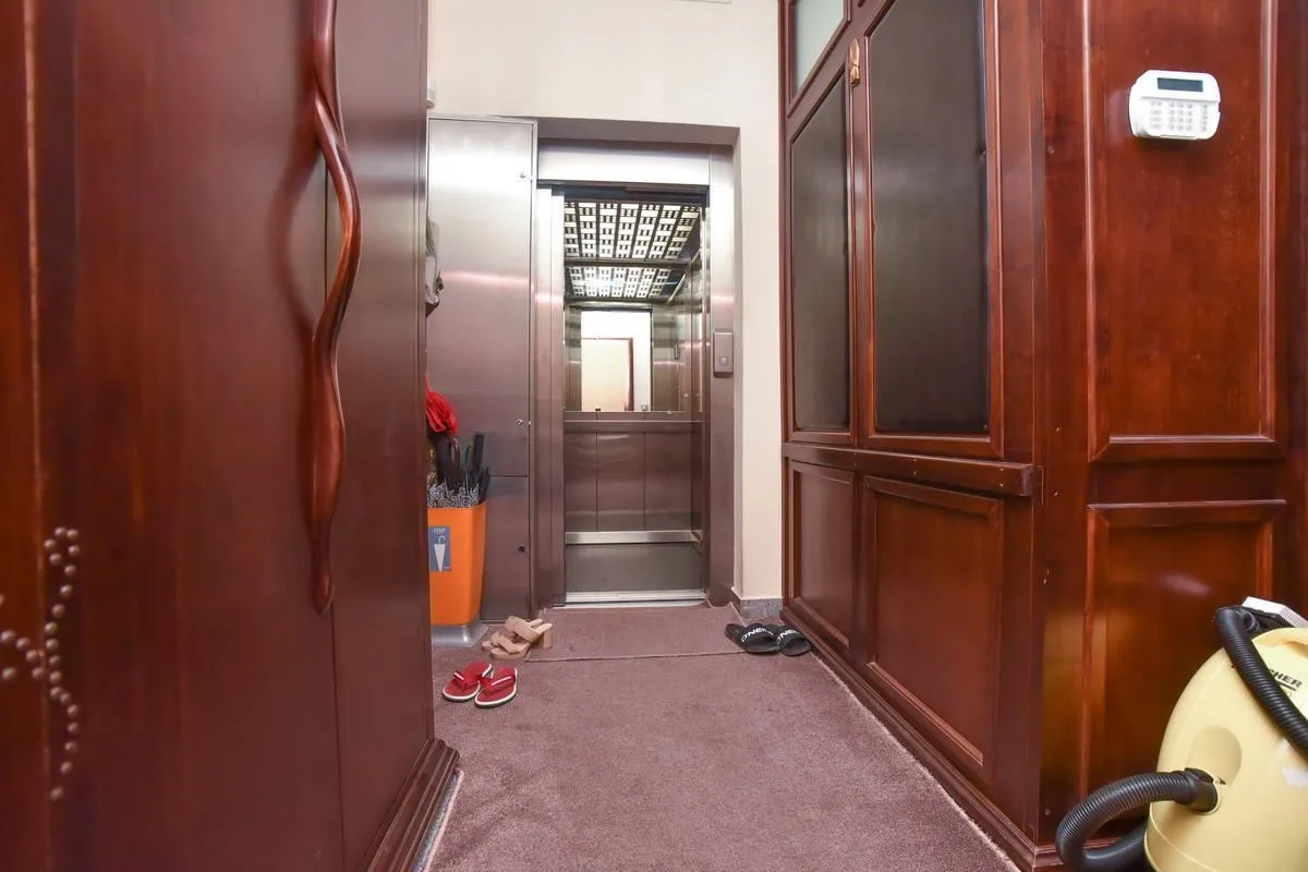 Sale, three bedroom apartment, 179m², Budva, Crna Gora