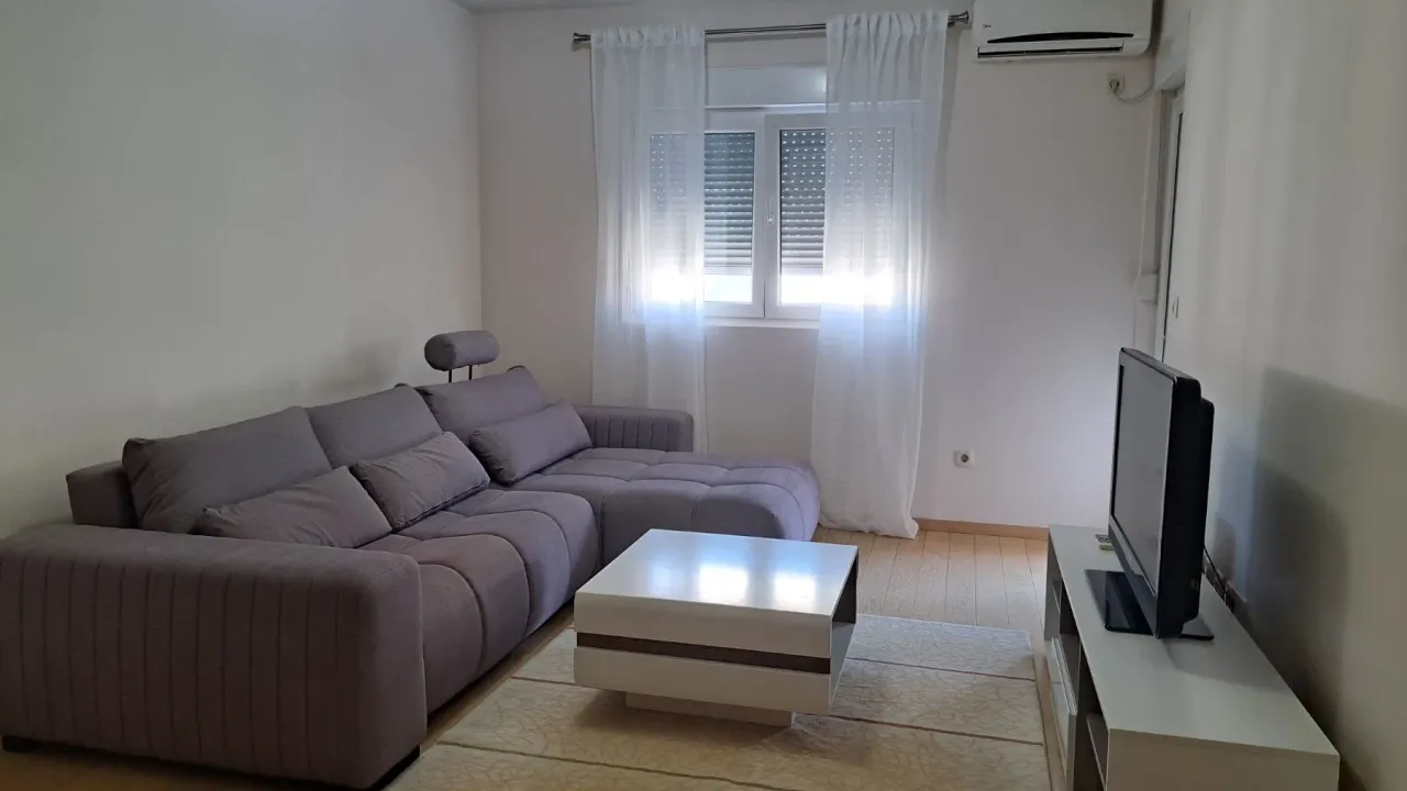 Izdavanje, jednosoban stan, 47m², City Kvart, Podgorica