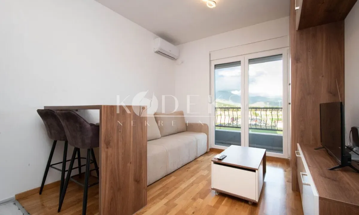 Rent, studio apartment, 23m², Stari Aerodrom, Podgorica
