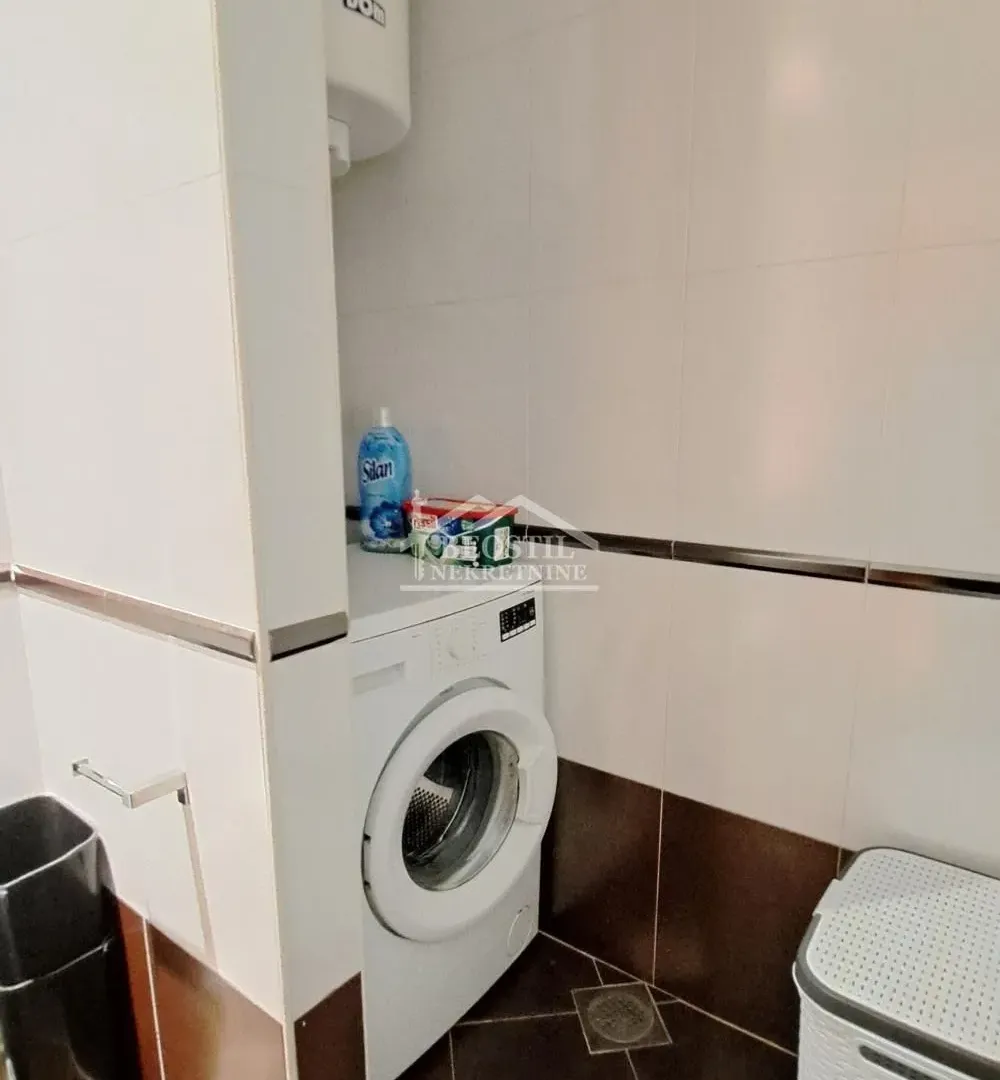Rent, four bedroom apartment, 156m², Vračar Sve Podlokacije, Beograd