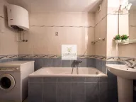 Sale, studio apartment, 50m², Dobrota, Kotor - image 10