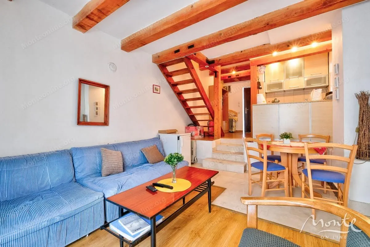 Prodaja, kuća, 67m², Orahovac, Kotor
