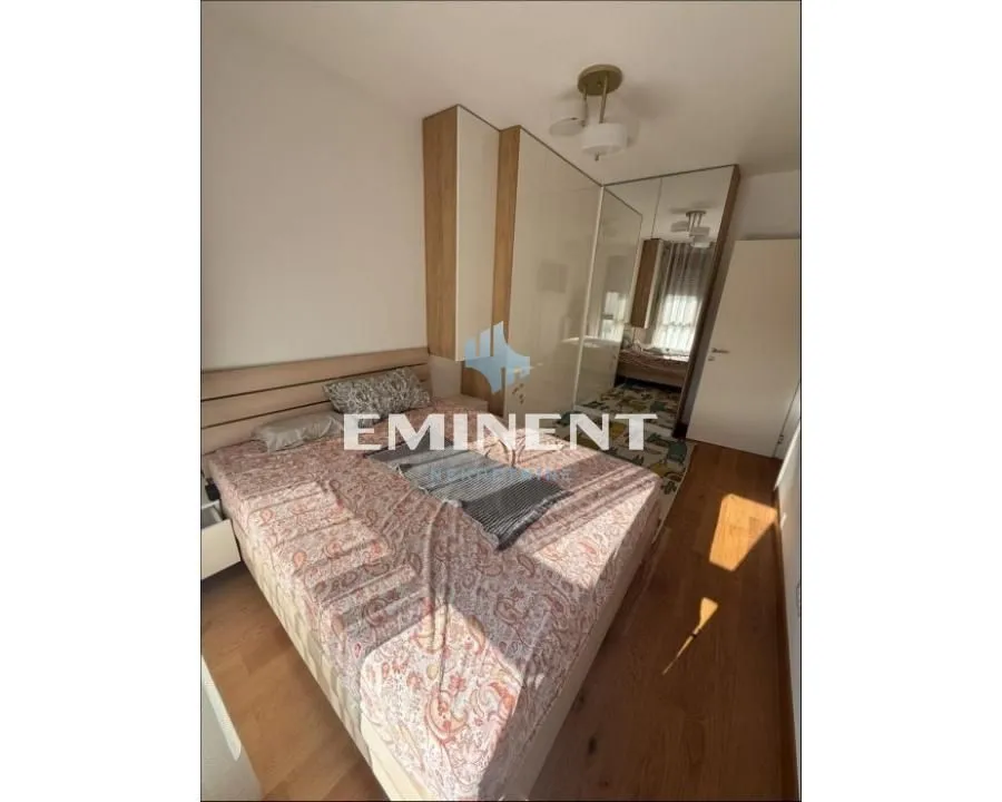 Izdavanje, trosoban stan, 72m², Voždovac Sve Podlokacije, Beograd