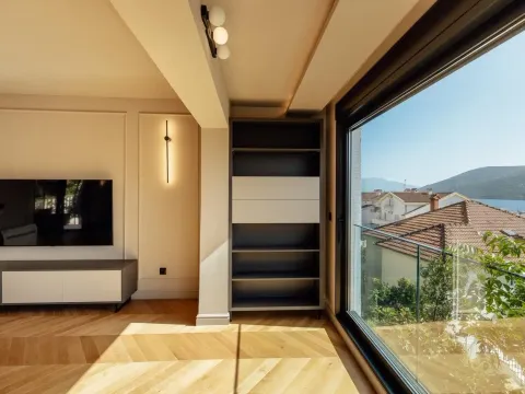 Prodaja, dvosoban stan, 180m², Herceg Novi, Crna Gora - image 13