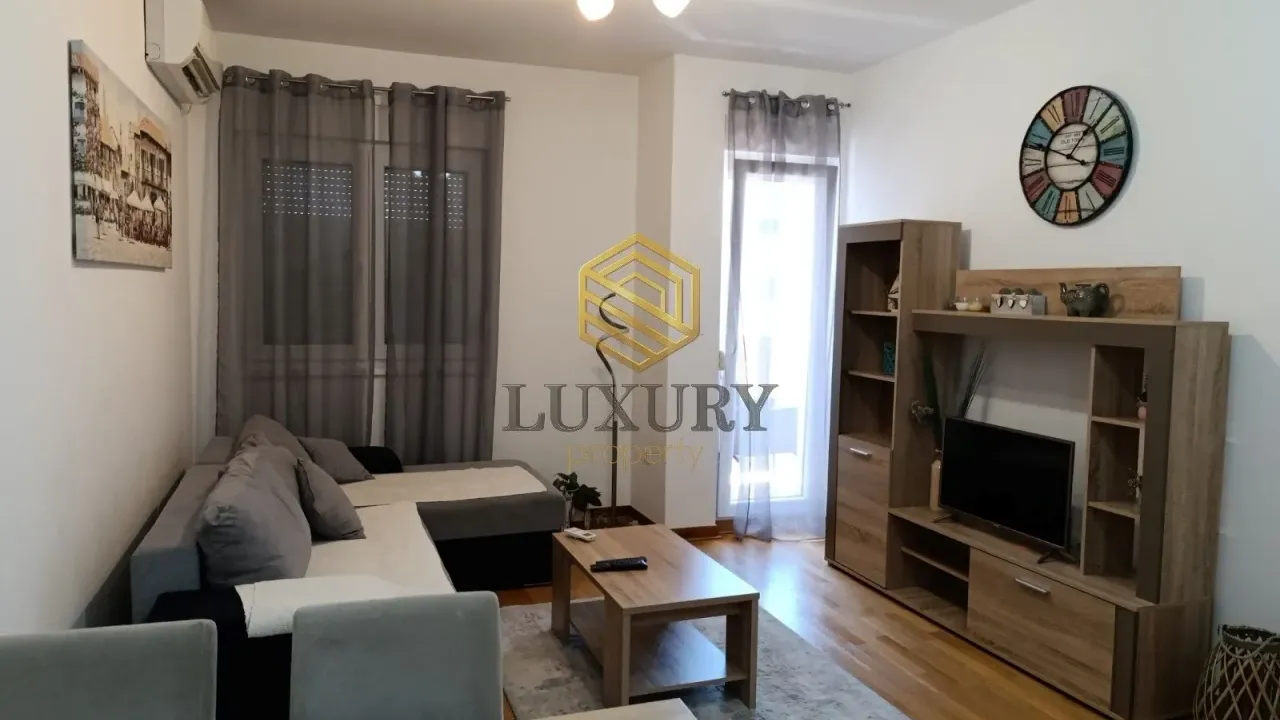 Rent, one bedroom apartment, 43m², City Kej, Podgorica