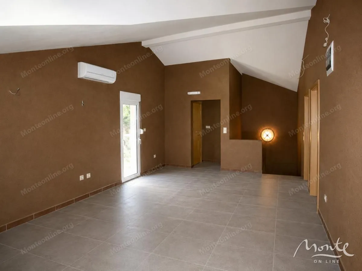 Prodaja, jednosoban stan, 39m², Lepetani, Tivat